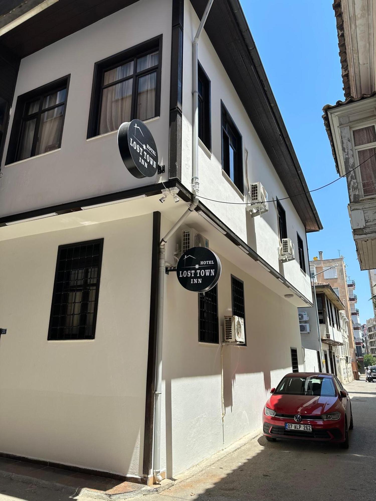 Loost Town Inn Hotel Antalya Exterior photo